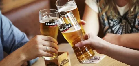 Des pintes de Bulmers Magners