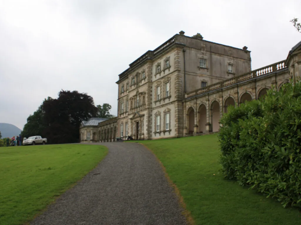 coole castle 1