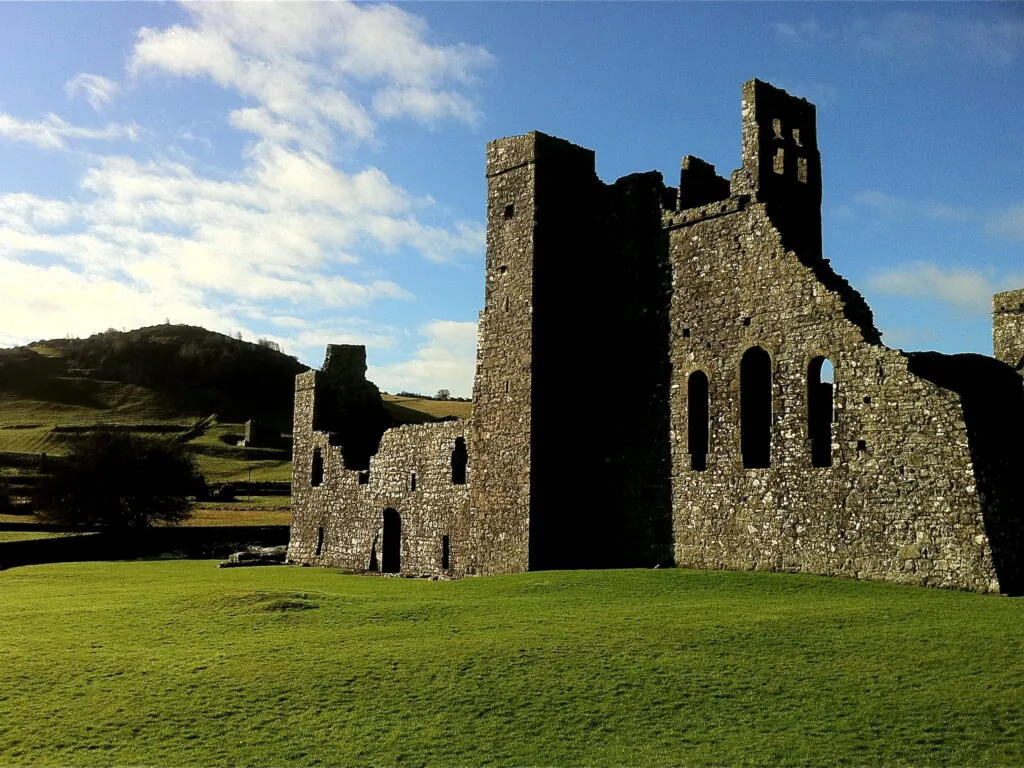 La Fore Abbey - Fiona MacGinty - cc