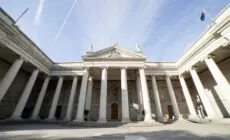 Le Parliament house - Shane Conneely - cc