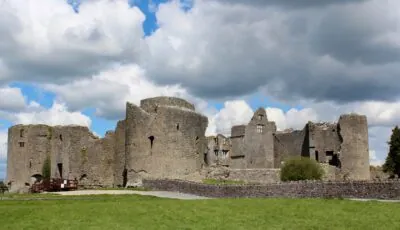 Le Roscommon castle - © jenisue73