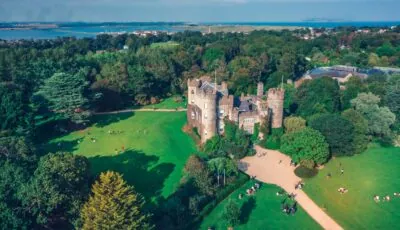 Le Malahide Castle 1 Malahide castle - © Lucian