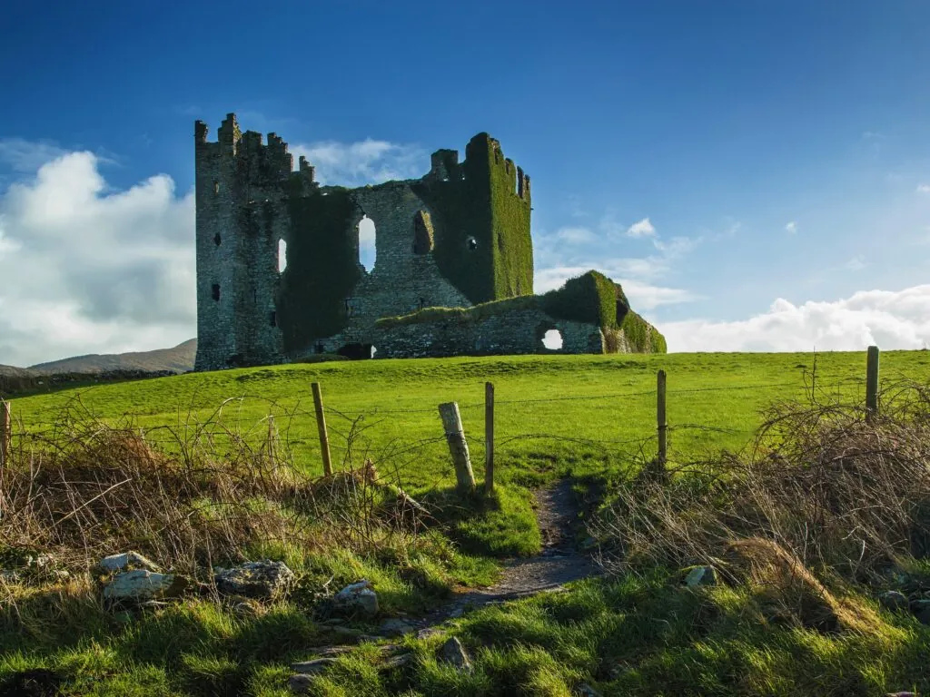 ballycarbery castle 1