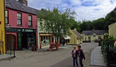 Le Bunratty Castle 4 Le village du Bunratty Folk Park - nz_willowherb - cc