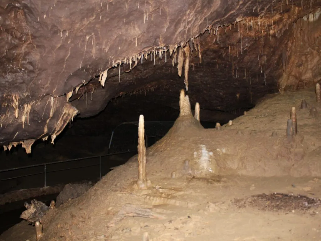 Crag Cave – Pete – cc