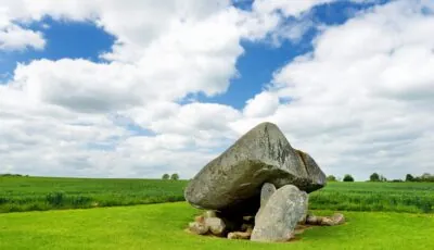 Le Dolmen de Brownshill 1 Dolmen de Brownshill - © MNStudio