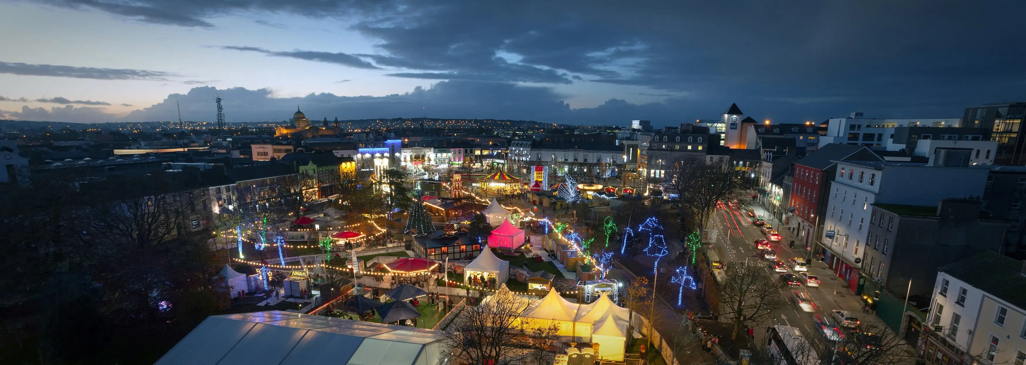 Le Galway Christmas Market - © Alexey Zarodov