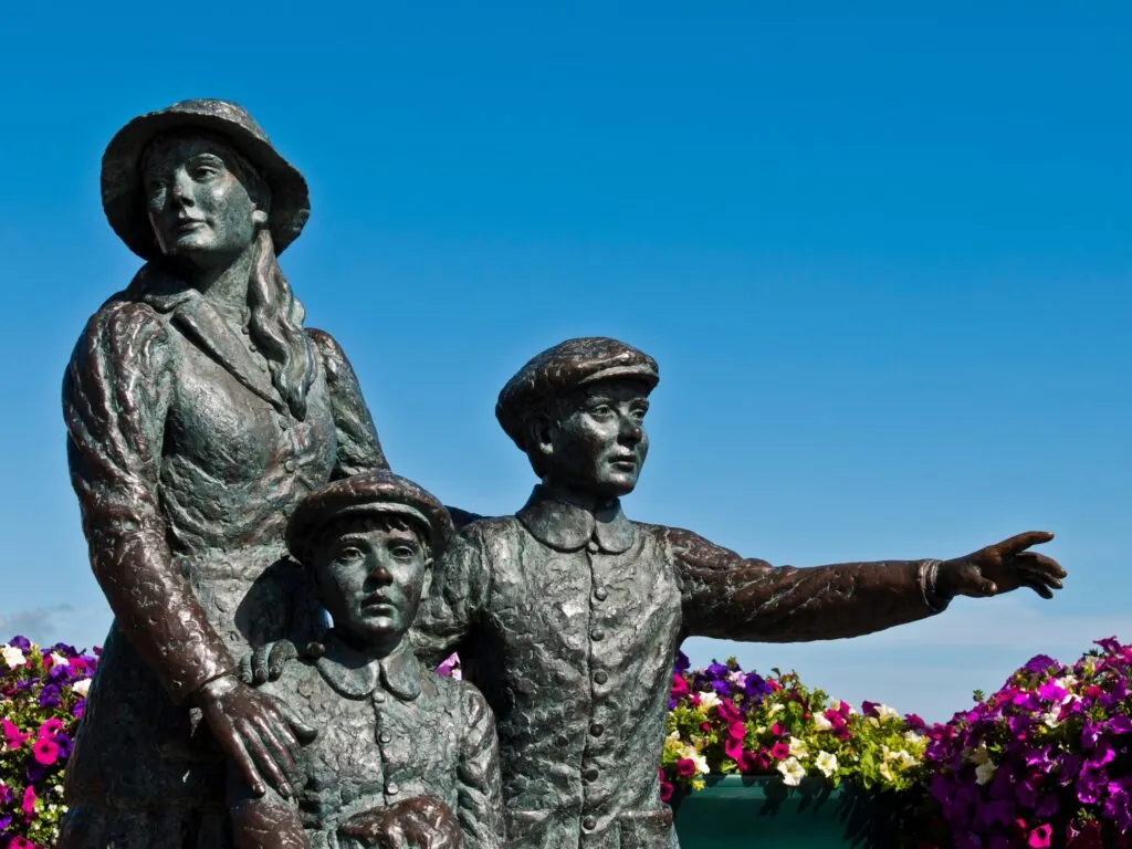 Le Annie Moore Monument à Cobh - © Luis Santos