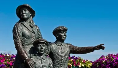 Le Annie Moore Monument à Cobh - © Luis Santos