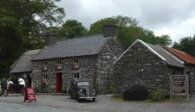 Le Molly Gallivan’s Cottage – Olivier Bruchez – cc