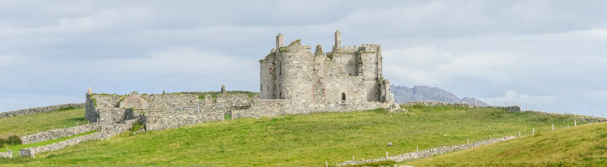 Le Bunowen Castle