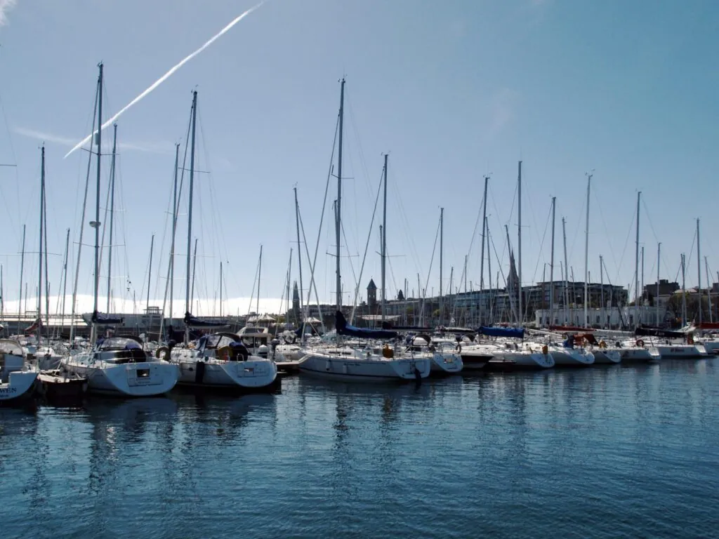 Le port de Dun Laoghaire - Andrew Parnell - cc