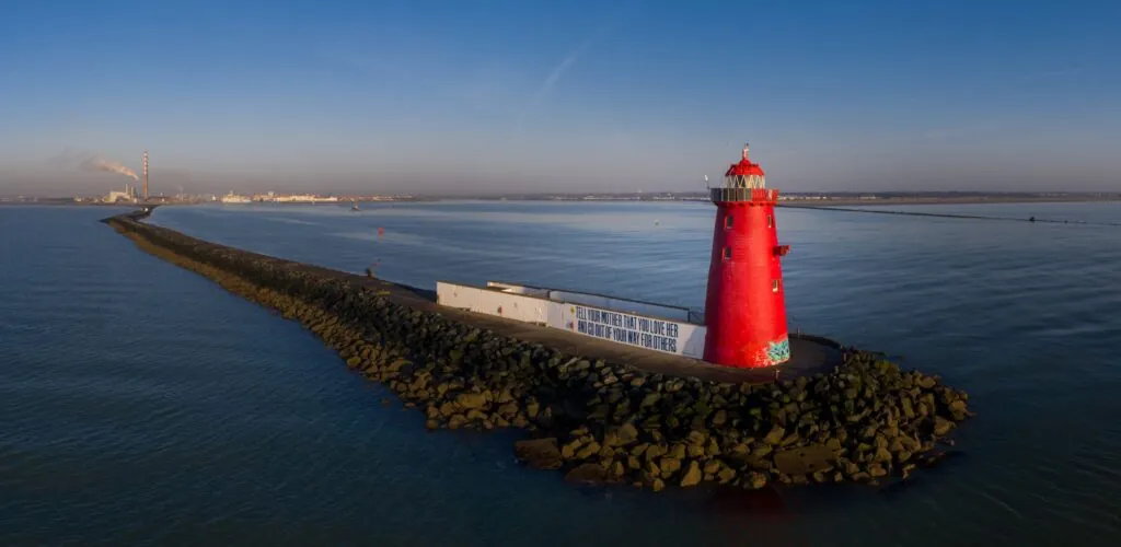 poolbeg lighthouse 2