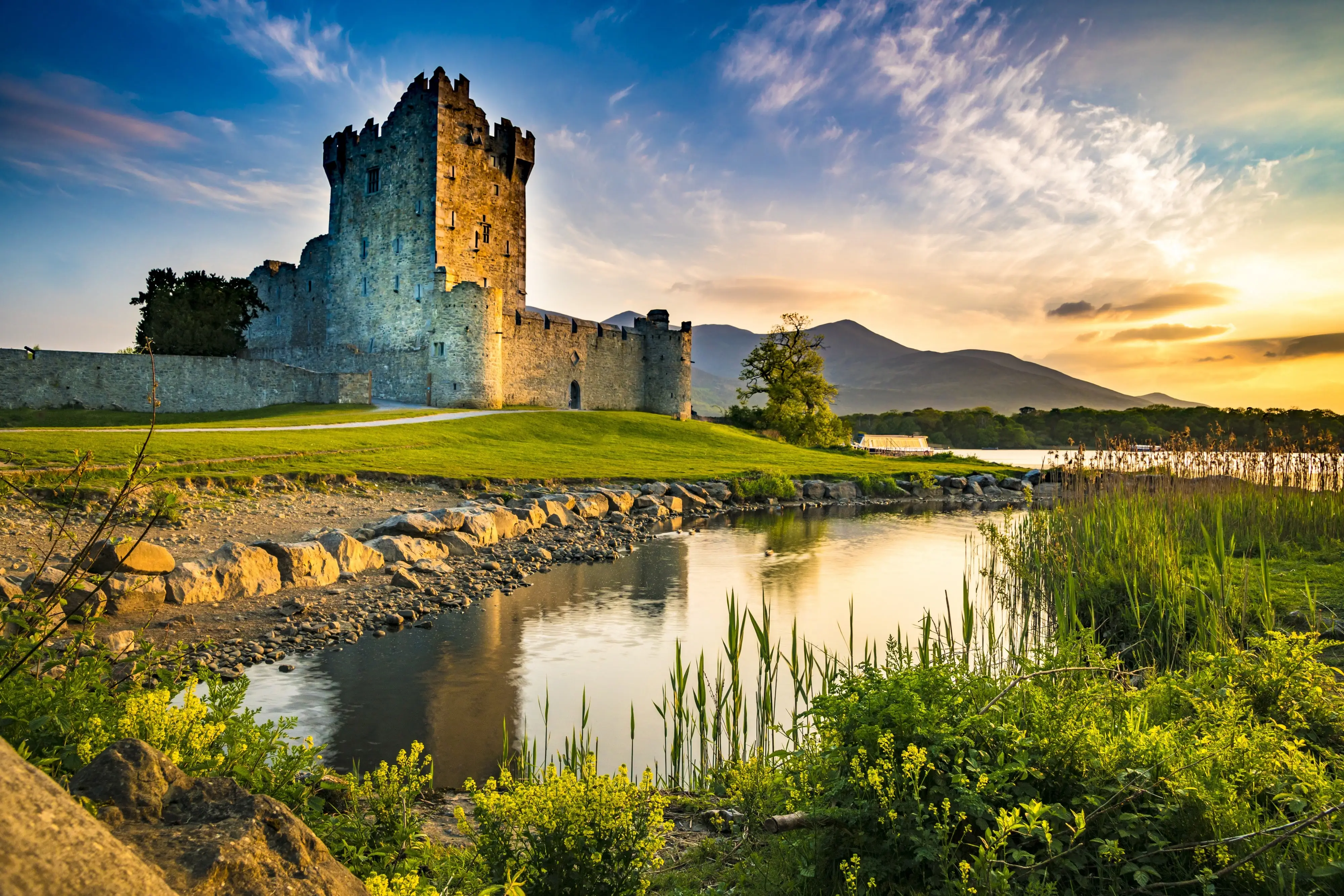 Ross Castle - © adammachowiak