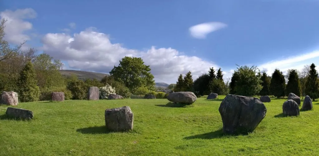 Le top des plus beaux villages d'Irlande 6 Le Kenmare Stone Circle - A Ryan - cc