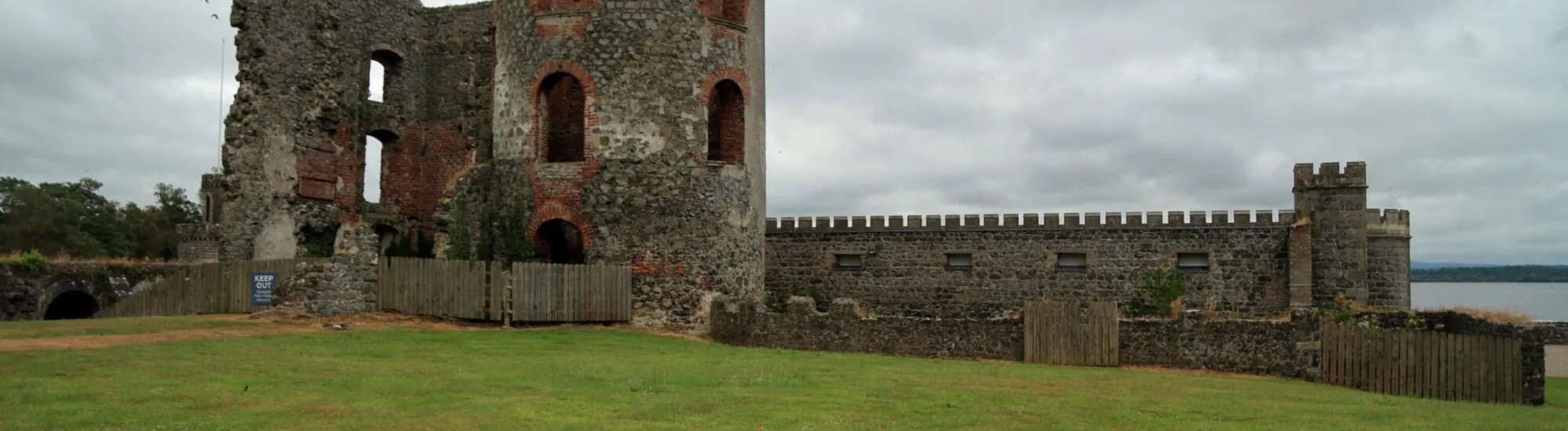Le Shane&rsquo;s Castle