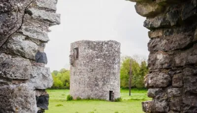 Le Ballybeg Priory - Marion Wacker - cc