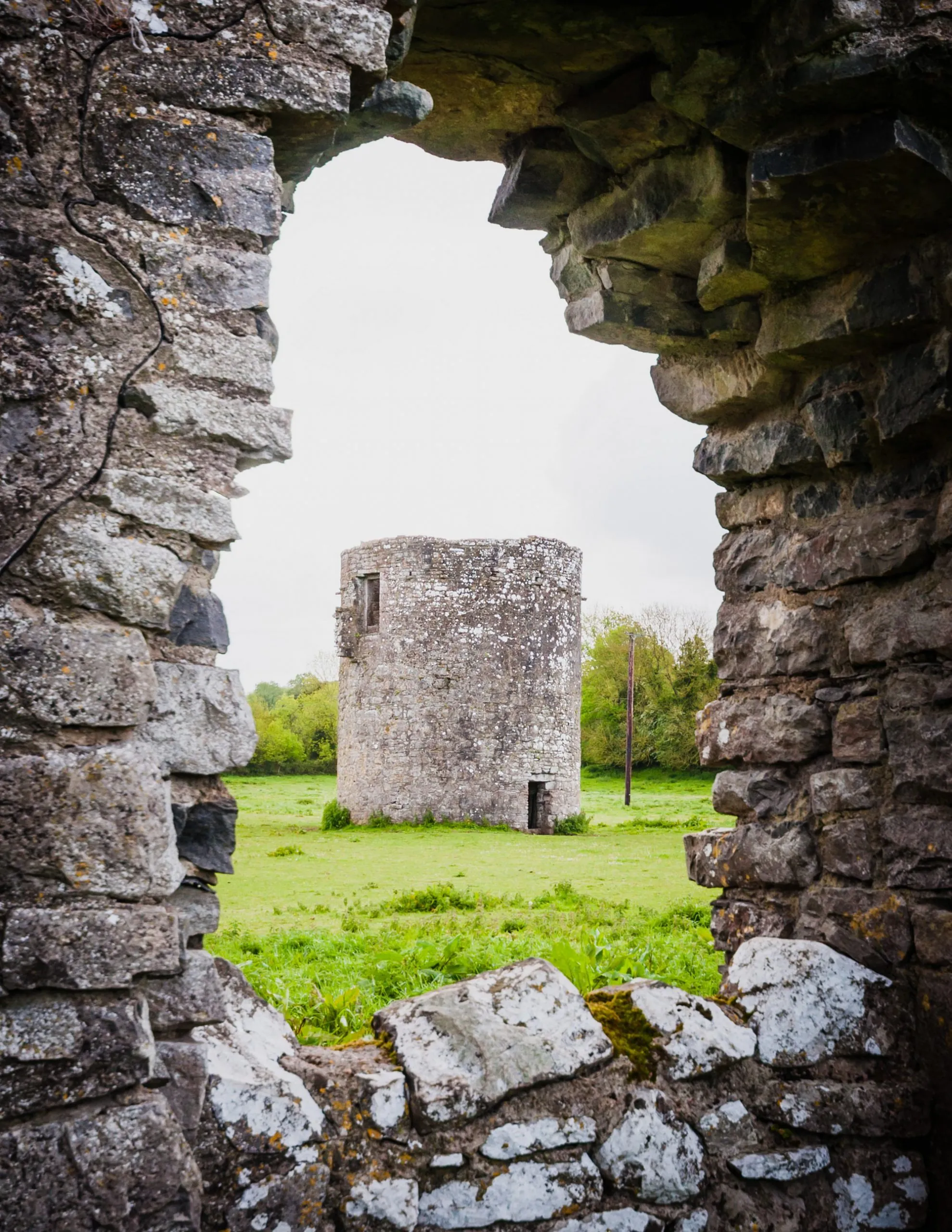 Le Ballybeg Priory - Marion Wacker - cc