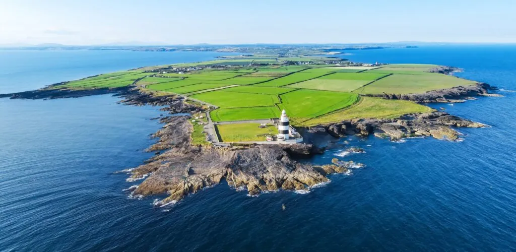 Touriste 4.0 en Irlande : comment protéger ses réservations et ses données de navigation en explorant la Wild Atlantic Way