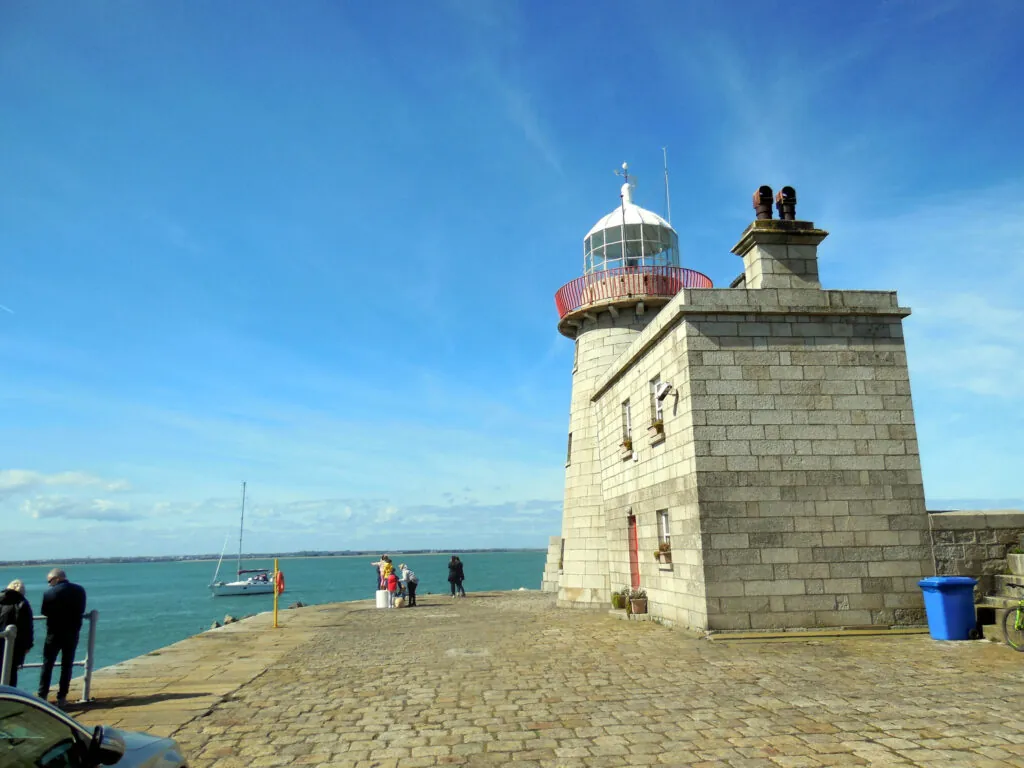 Le Howth lighthouse - fabeblau - cc