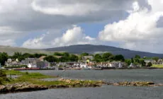 Kinvara et son port - Keith Ewing - cc