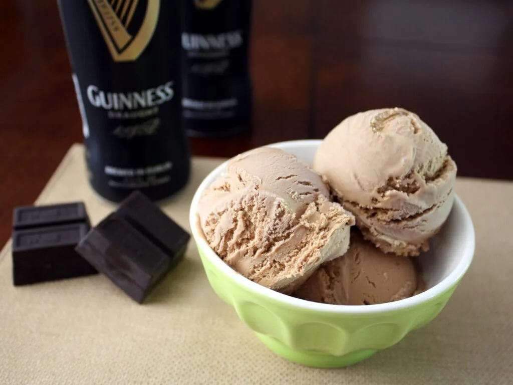 Une glace à la Guinness - www.peaceloveandfrenchfries.com