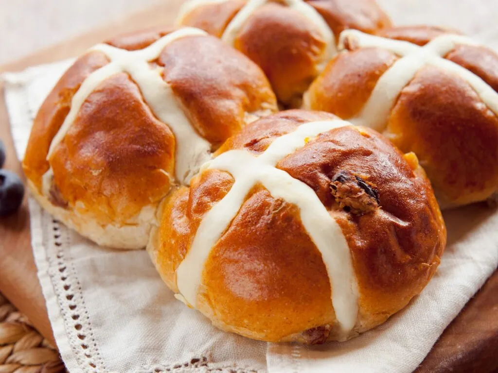 hot cross buns