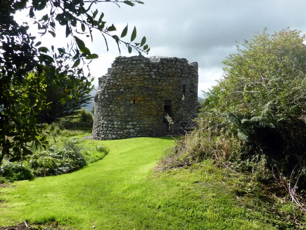 parkavonear castle