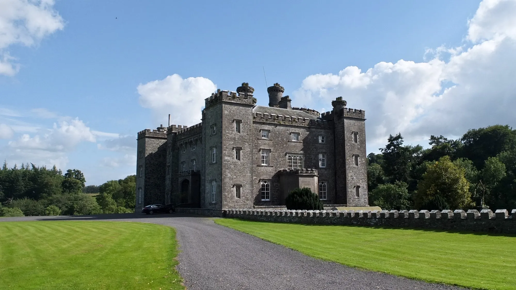 Slane castle : le château irlandais sur le devant de la scène grâce à l&rsquo;émission The Traitors Ireland