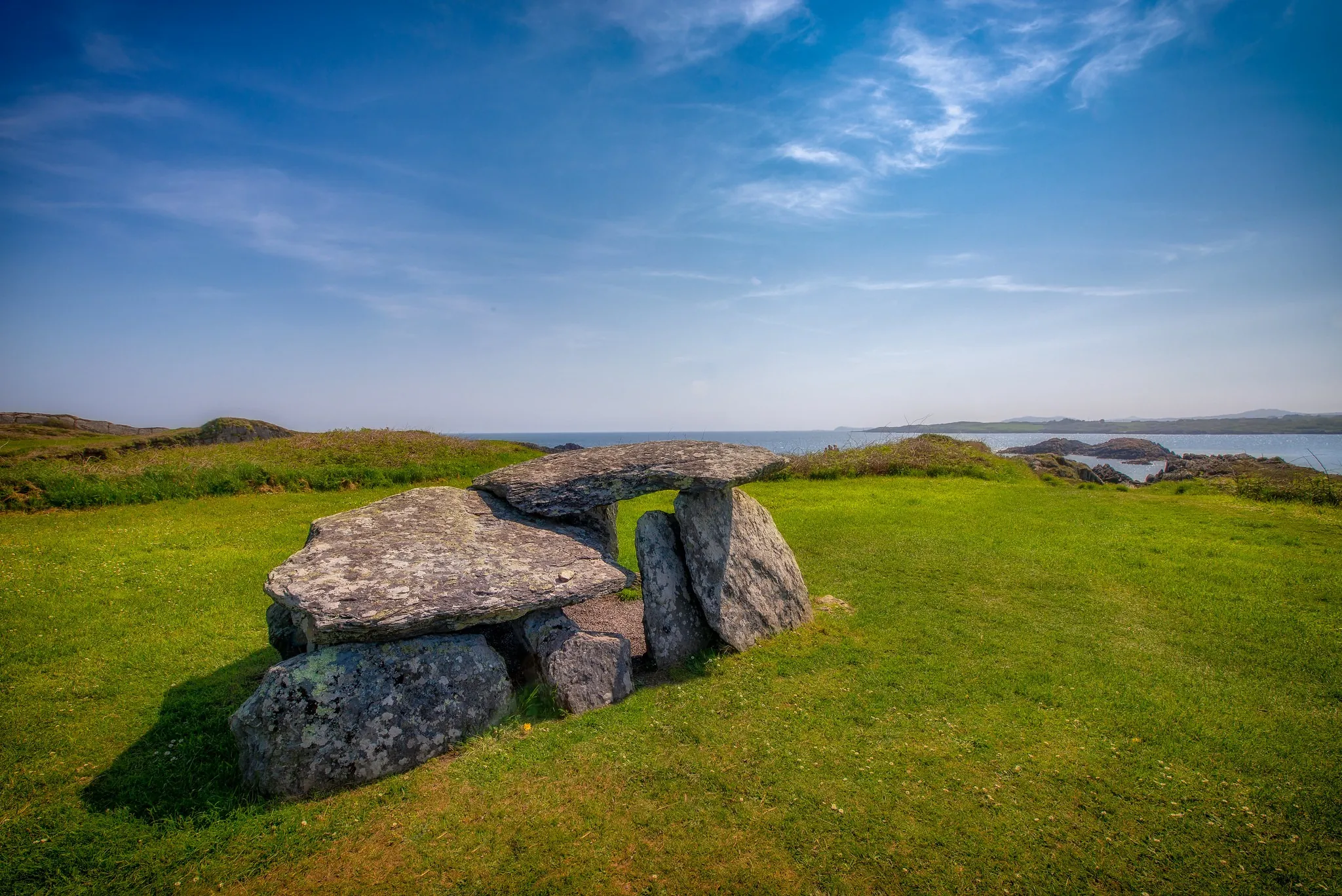 Le Altar wede tomb - Shawn Harquail - cc