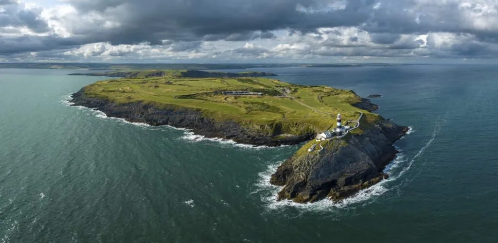 Irlande : le phare d’Old Head of Kinsale ouvre exceptionnellement ses portes ce week-end