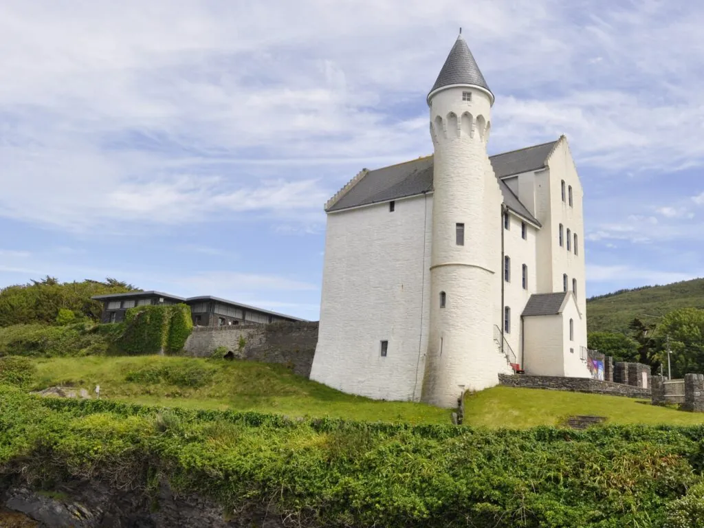 La Royal Irish Constabulary Barracks - © Nenad Basic