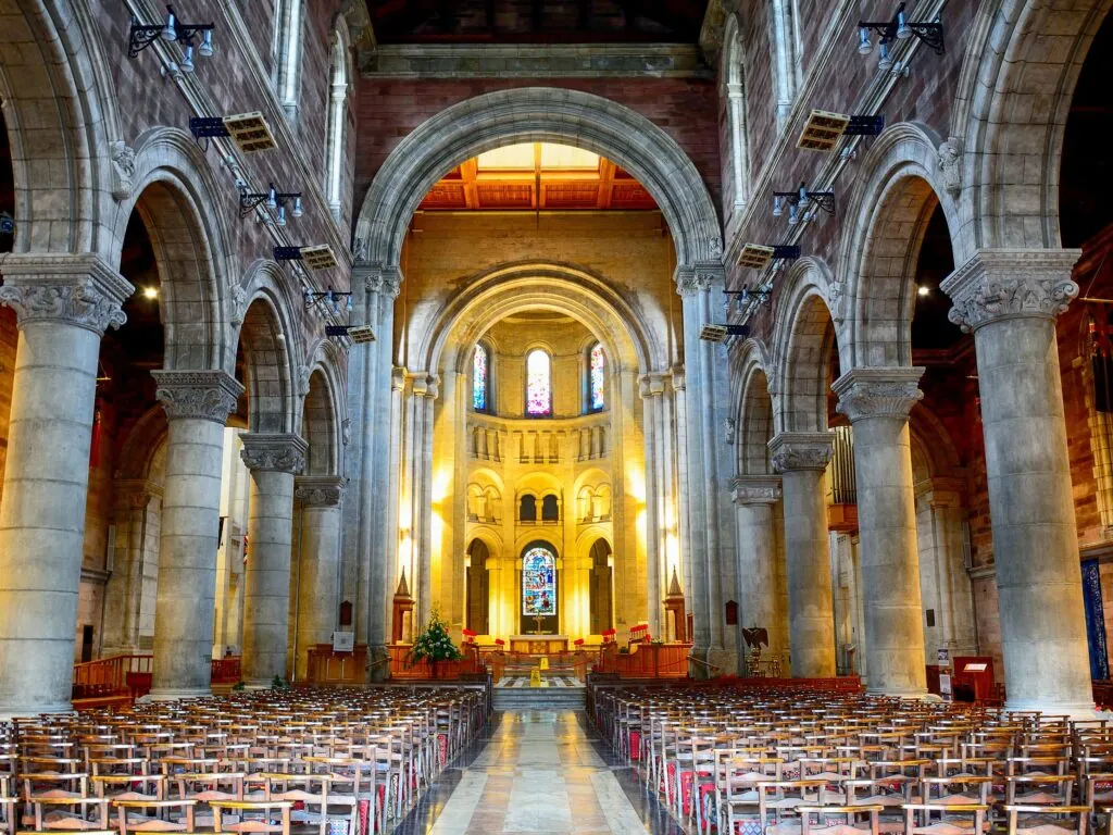 La St Anne's cathedral de Belfast - © nyiragongo