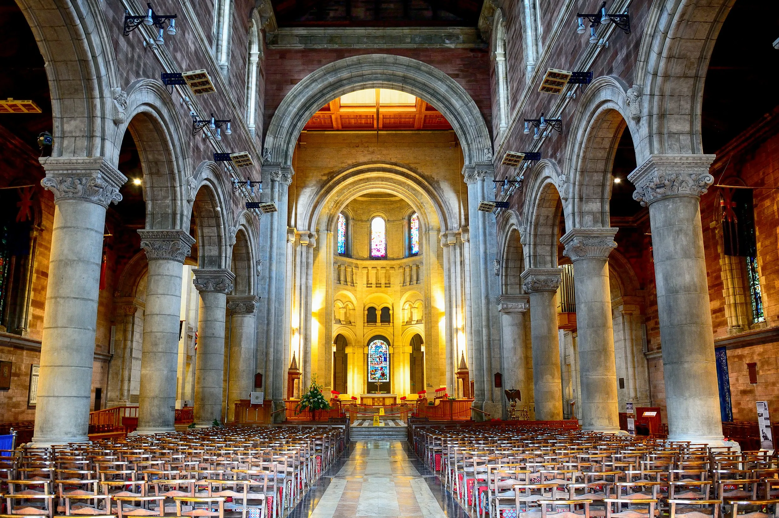 La St Anne's cathedral de Belfast - © nyiragongo