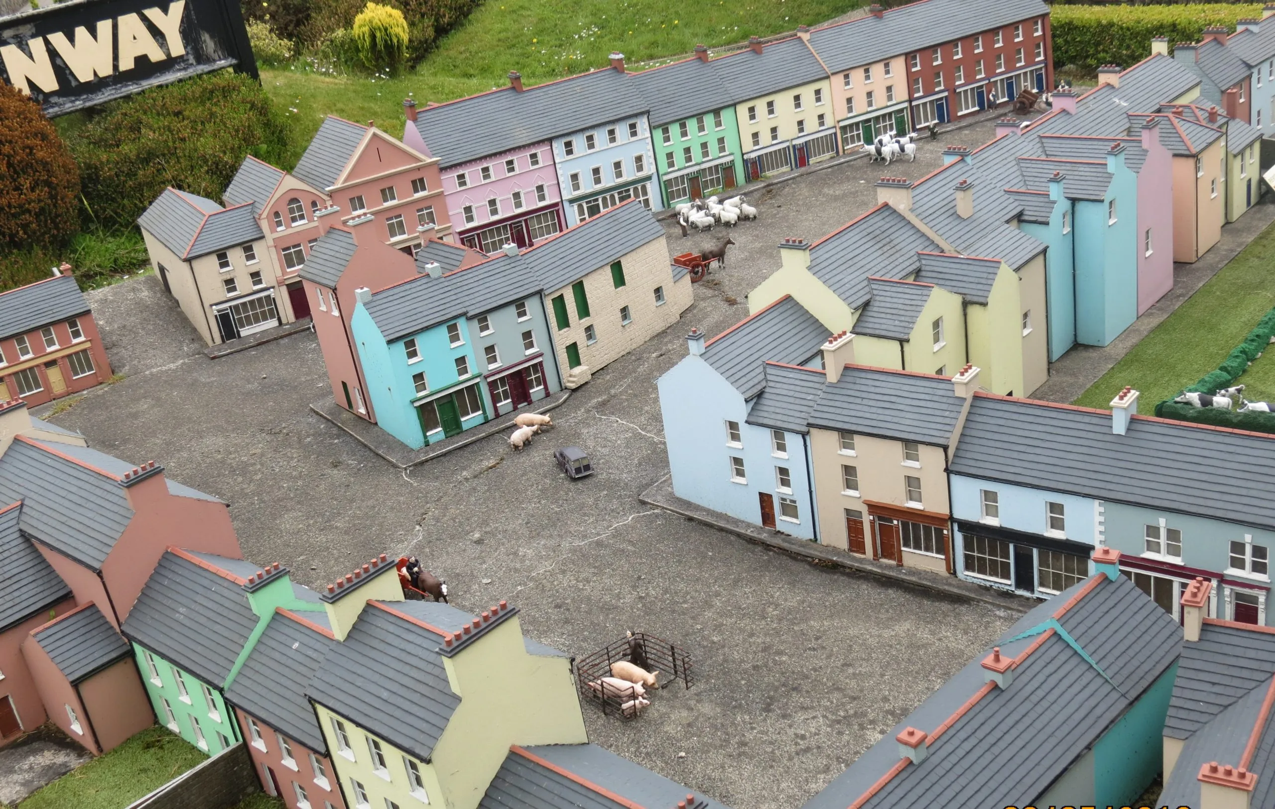 Le West Cork Model Village - Sinead McCarthy