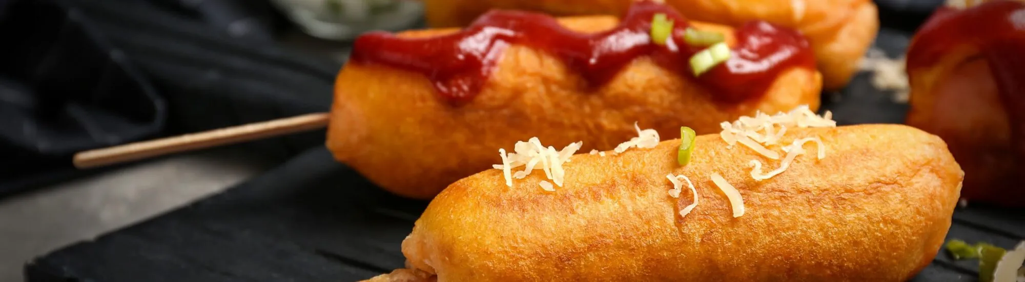 Les Battered sausages