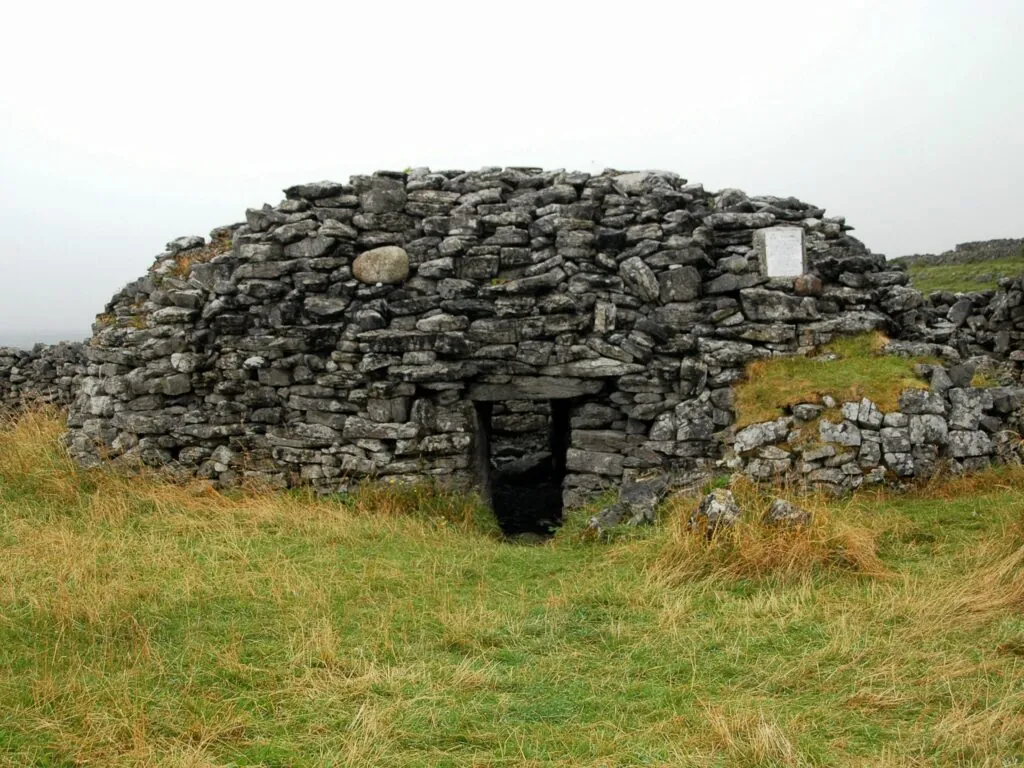 Le Clochan na Carraige - Nemeth in Aran Islands - cc