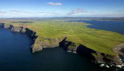 Les Falaises de Moher 5 Les Falaises de Moher - © Chris Hill Photographic 2007 +44(0) 2890 245038