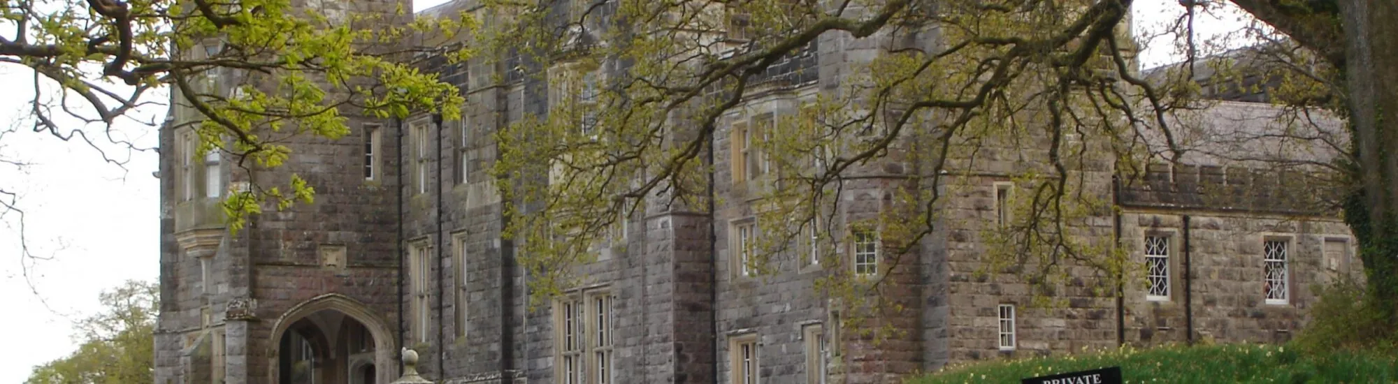 Le Crom Castle