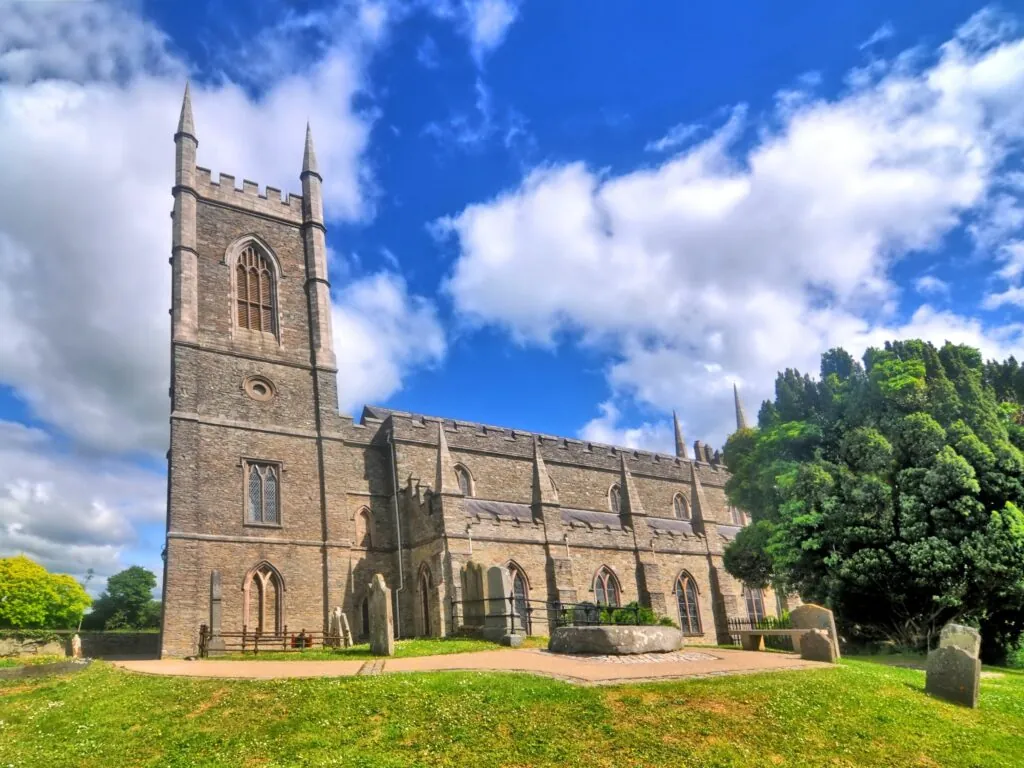 Down cathedral - © robnaw