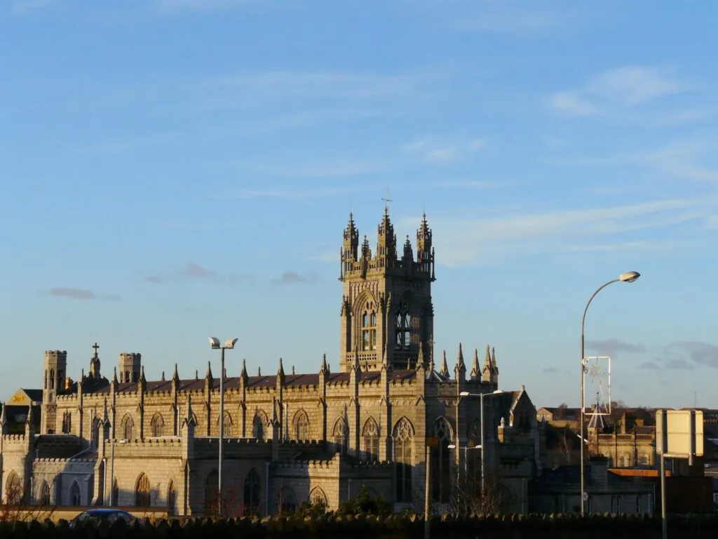 La Newry Cathedral - bishib70 - cc