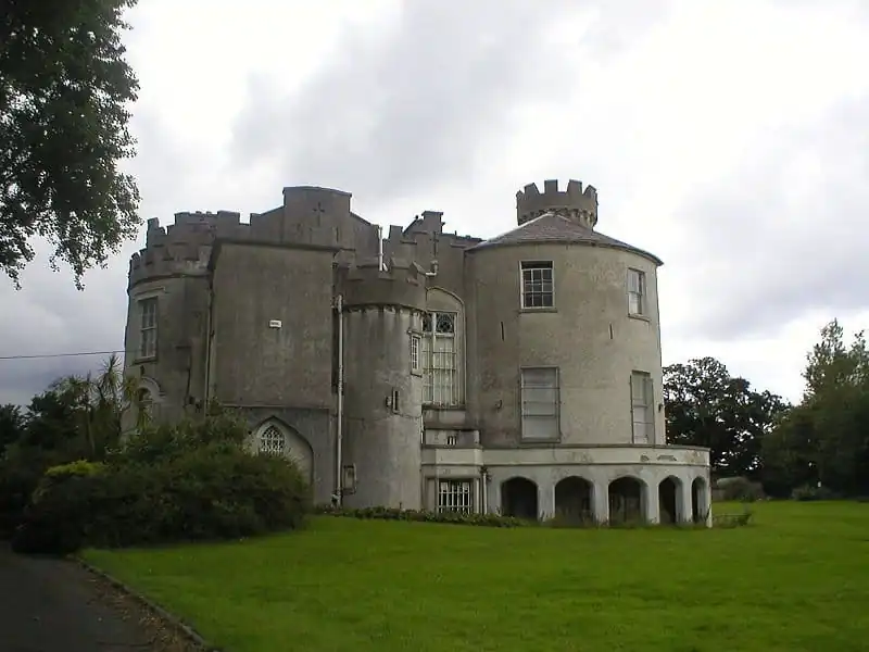 Le Shanganagh Castle - Suckindiesel - cc