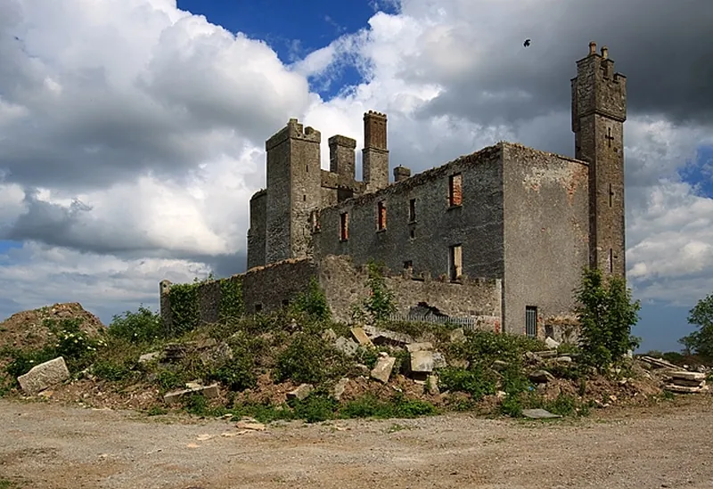 Le Athcarne Castle - Mike Searle - cc