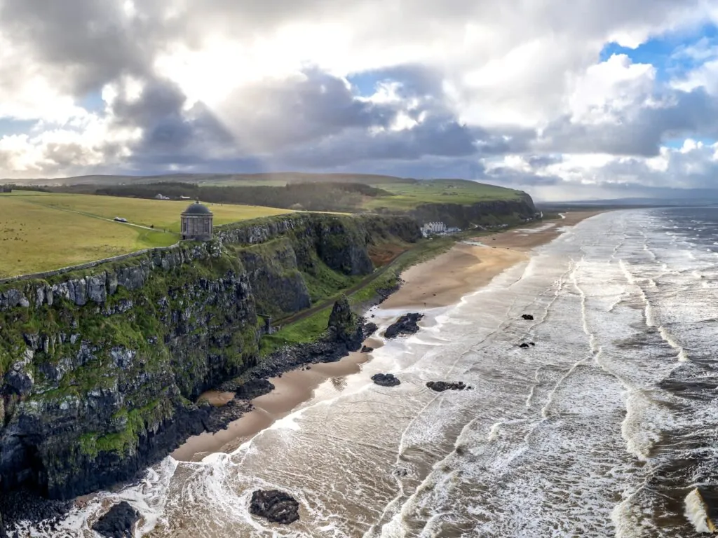La Downhill beach - © Lukassek