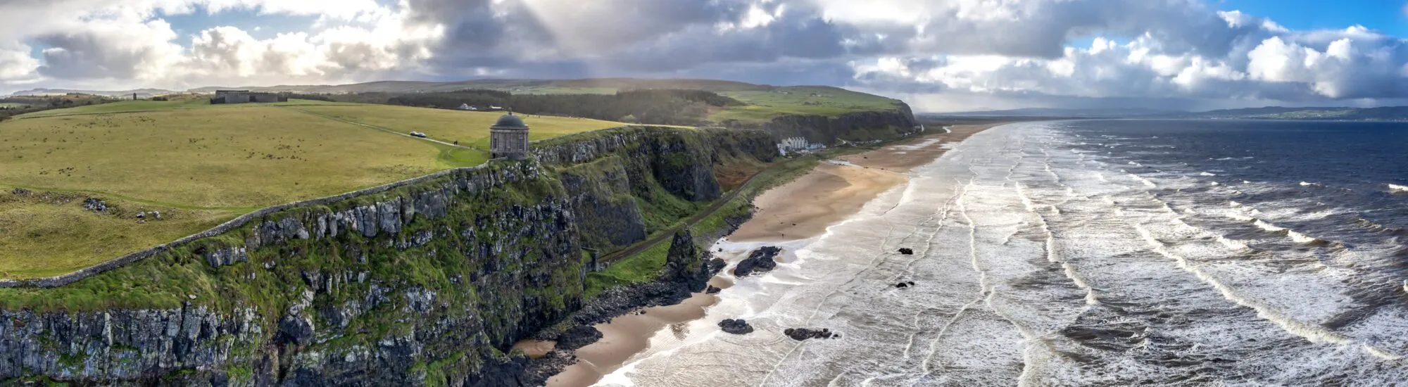La Downhill Beach