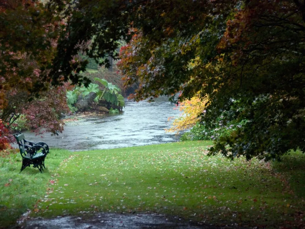 Les Mount Usher Gardens - Ben Crowe - cc