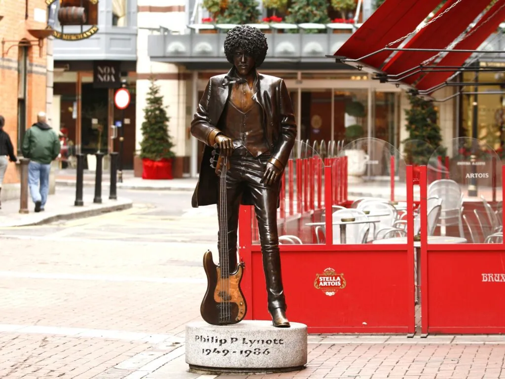 La statue de Phil Lynott à Dublin - © abd