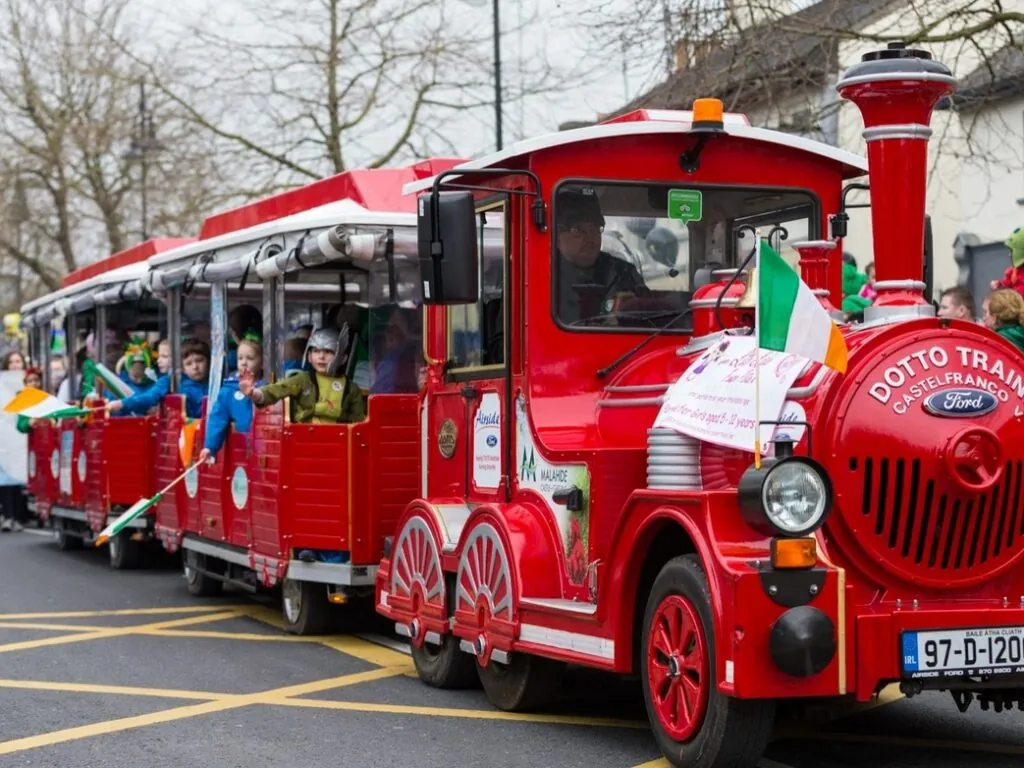 Le Toots Malahide Road Train - http://www.malahidetrolley.ie