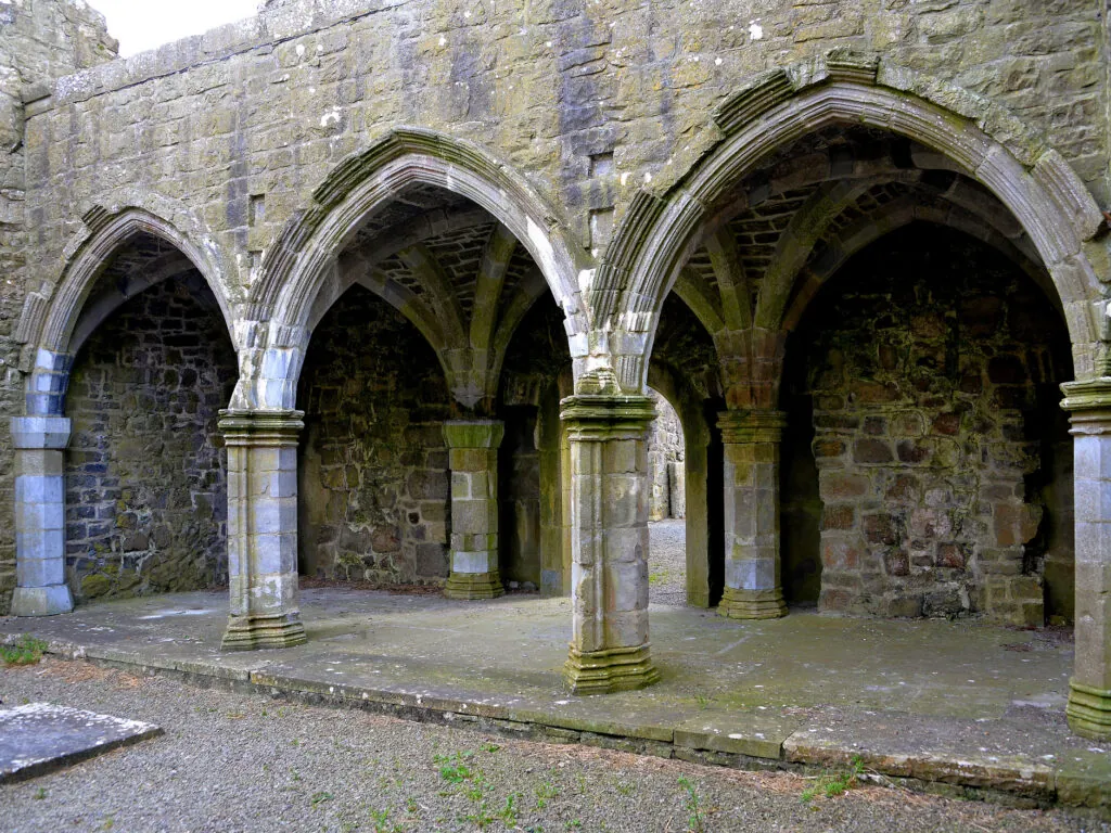 La Clontuskert abbey - Keith Ewing - cc