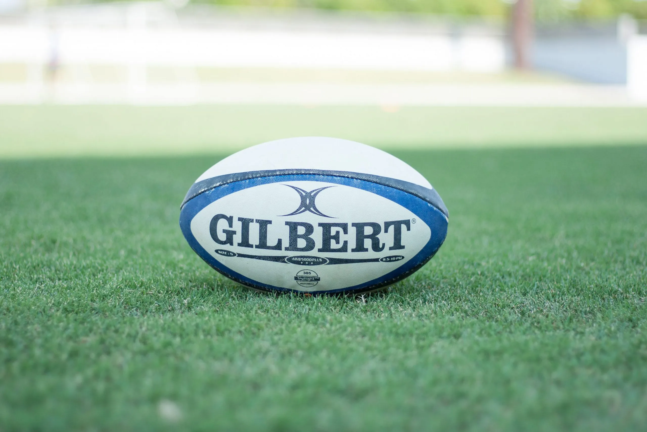 Un ballon de rugby - Domaine public